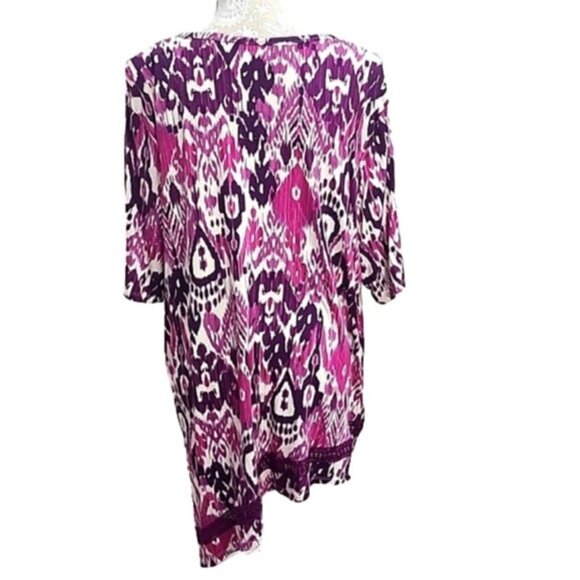 Chico's purple; Pink & white asymmetrical hem Stretchy short sleeve top, 2XL - Picture 2 of 7